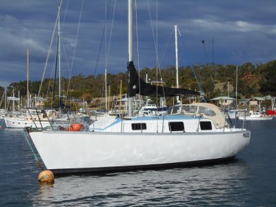 Lotus 9.2m Sloop POPULAR CRUISER/CLUB RACER