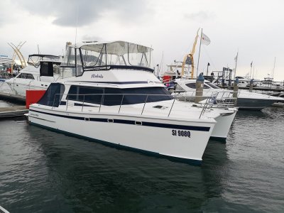 Scimitar 1010 Flybridge Power Cat
