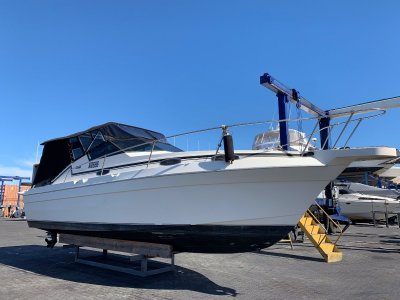 Mariner 30 Sports Cruiser New Clears & Cover, 12 month old Manfolds & Risers- Click for more info...