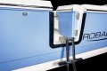 New Robalo R272 CC