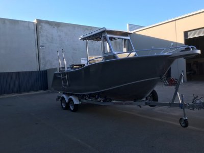 Preston Craft 610 Centre Console Hard Top