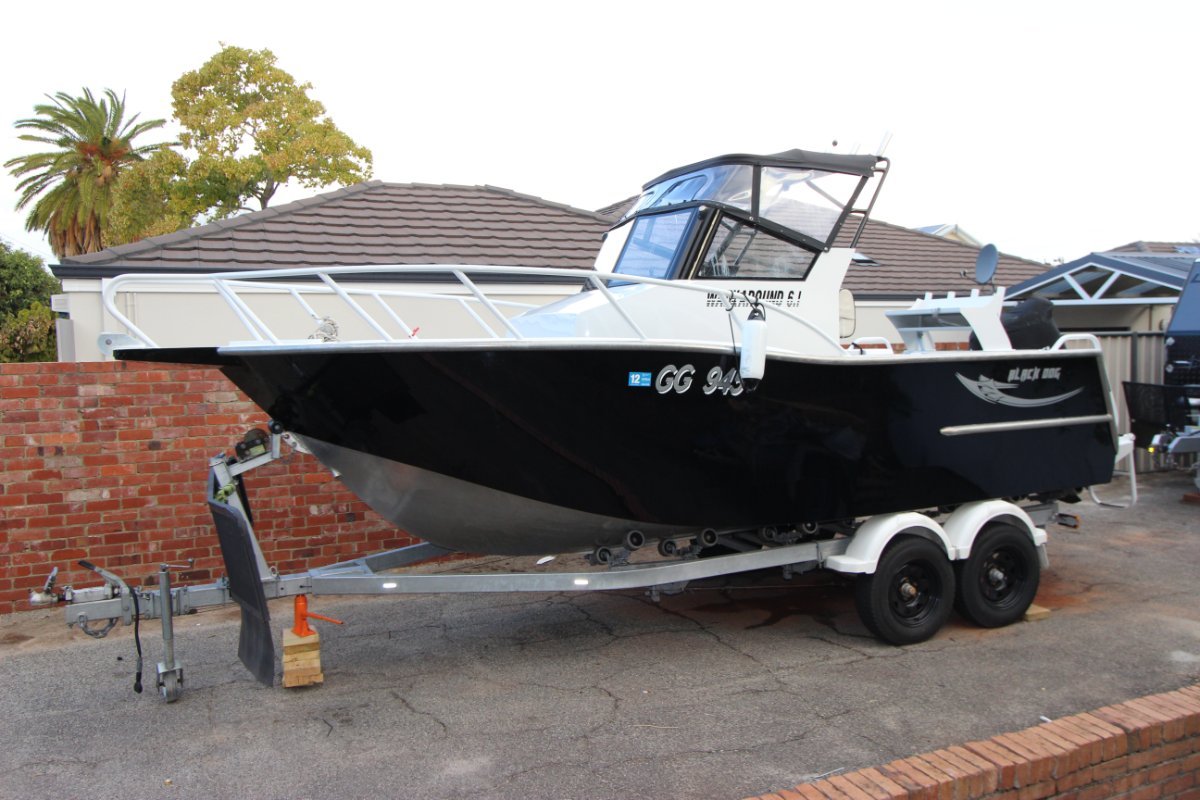 Blackdog Cat 6 10 Walkaround Centre Console Power Boats Boats