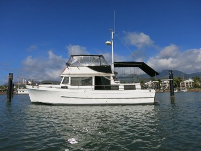Mariner 44 Flybridge Aft Cabin