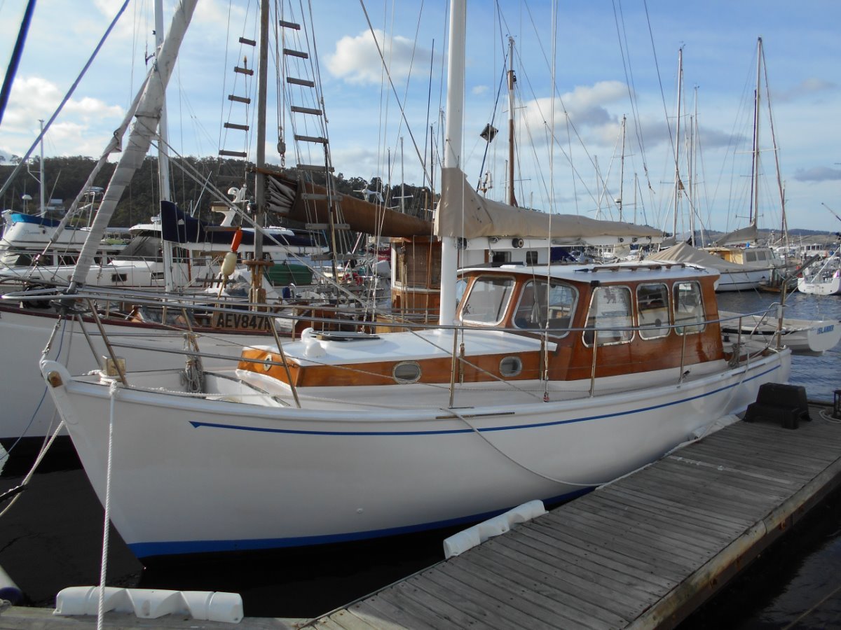 motorsailer sailboat