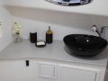 Matilda Bay 32 OB - TWIN OUTBOARDS DEMONSTRATOR FOR SALE:Toilet shower