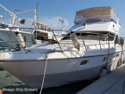 Vitech 52 Flybridge Cruiser