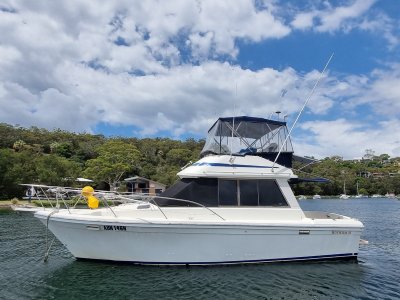 Riviera 32 Flybridge