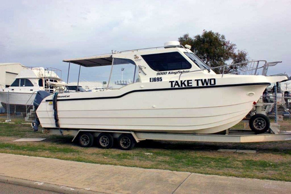 Leisurecat 9000 Kingfisher Power Boats Boats Online For Sale