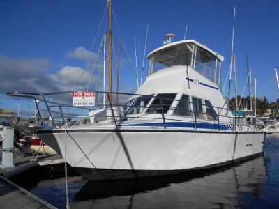 10.5m Flybridge Fishing / Cruiser MUST SELL