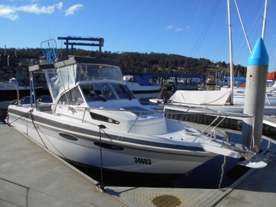 Haines Hunter 800 Patriot Walkaround ULTIMATE FISHING VESSEL