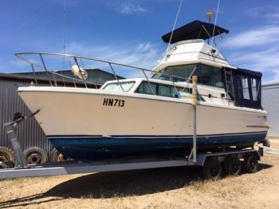 Mariner 26 Pacer Flybridge Cruiser