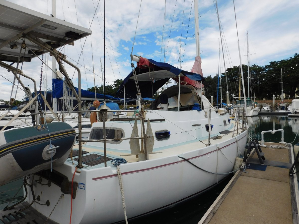 34 ft sailboat for sale