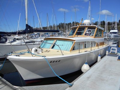 Savage 30 Motor Cruiser A GREAT CLASSIC IN VERY GOOD CONDITION