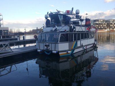 Custom Pontoon Charter Boat