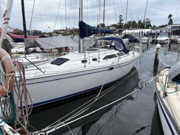 Catalina 320