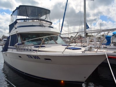 Riviera 33 Bluewater