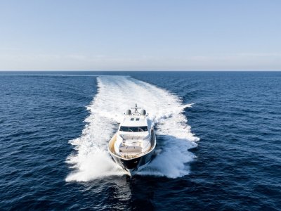 Sunseeker Predator 108 REDUCED - REFIT IN 2019 - A TRULY SPECIAL YACHT