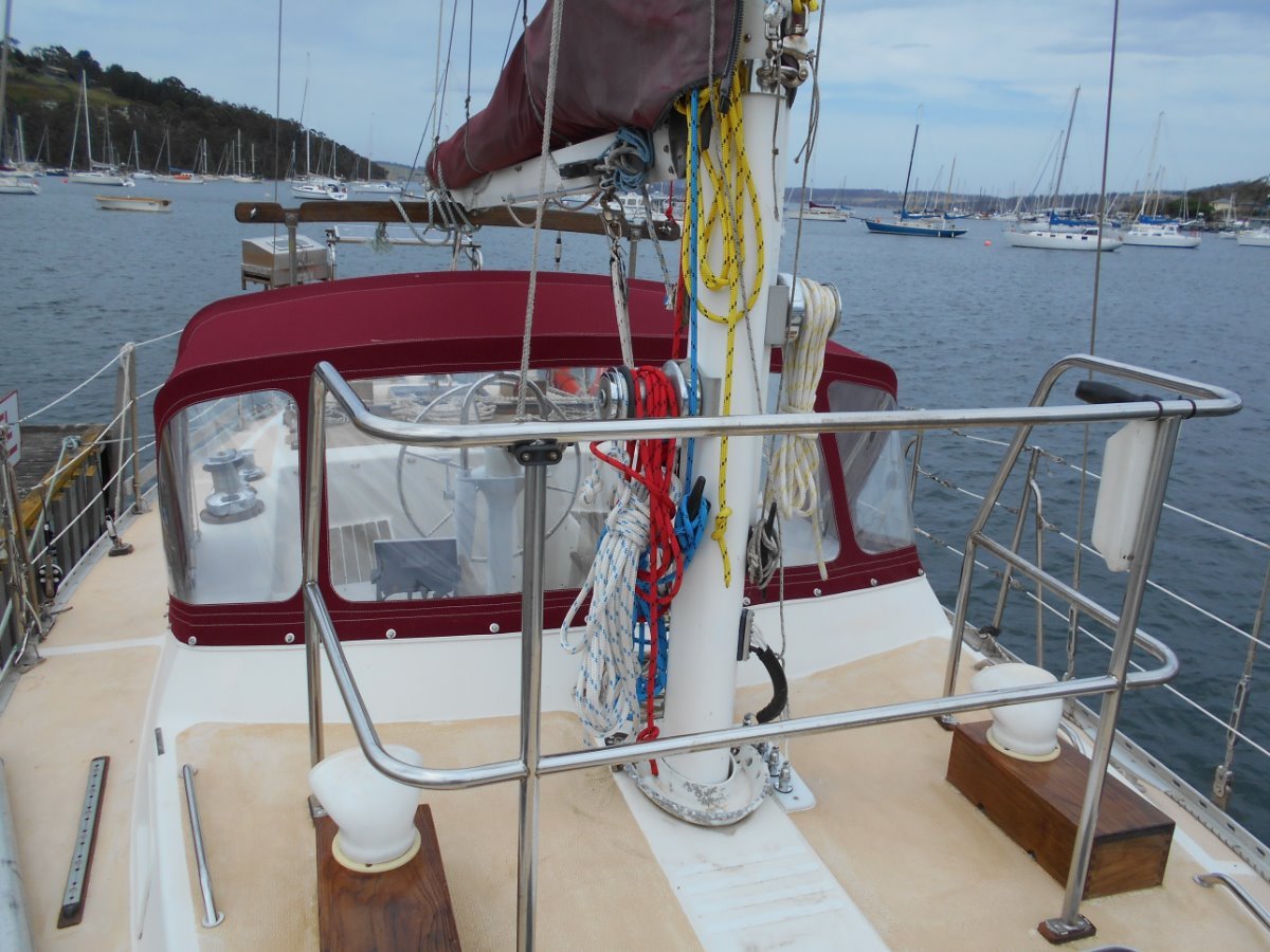 Martzcraft 35 HIGH QUALITY YACHT WITH EXCELLENT LAYOUT For 
