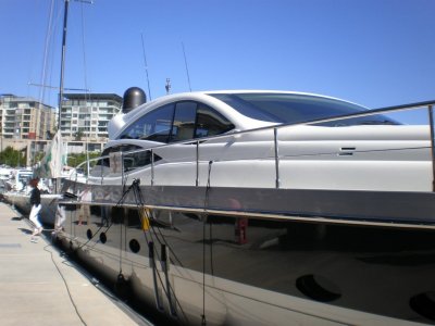 Pershing 62