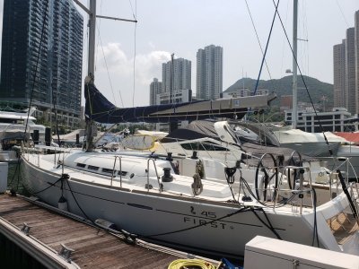 Beneteau First 45