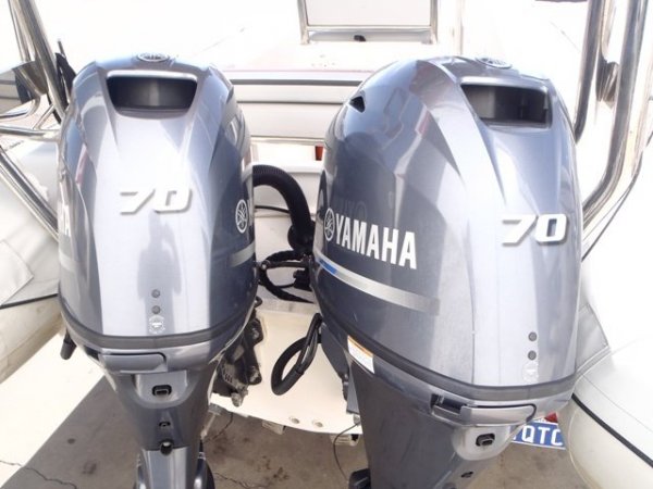 2 X 70hp 4 Stroke 20 Efi Yamaha Outboards For Sale Boat Accessories Boats Online Boats Online