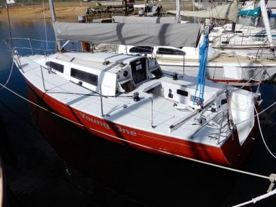 Young 88 COMPETITIVE CRUISER RACER IN EXCELLENT CONDITION