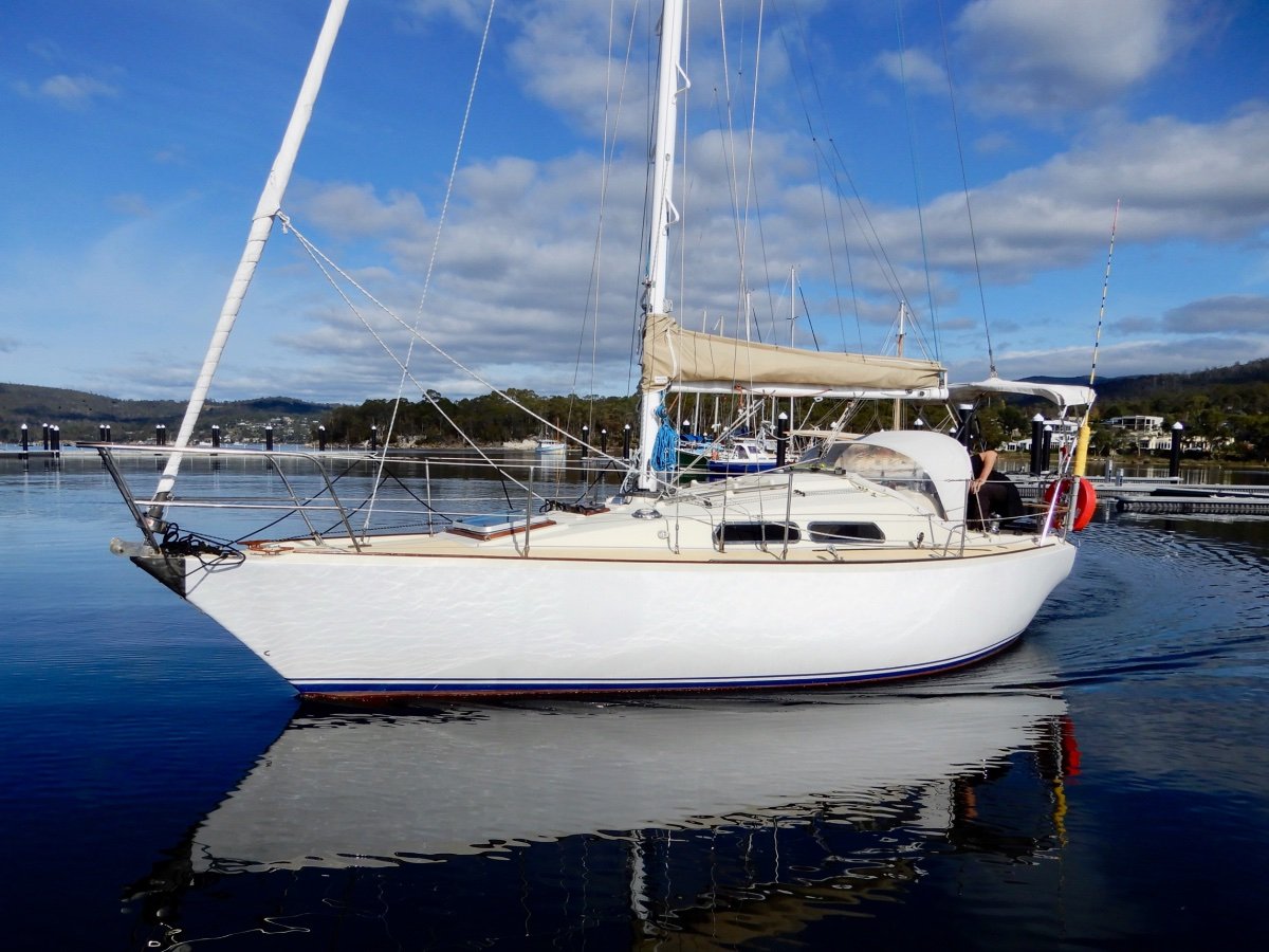 s&s defiance 30 yacht for sale