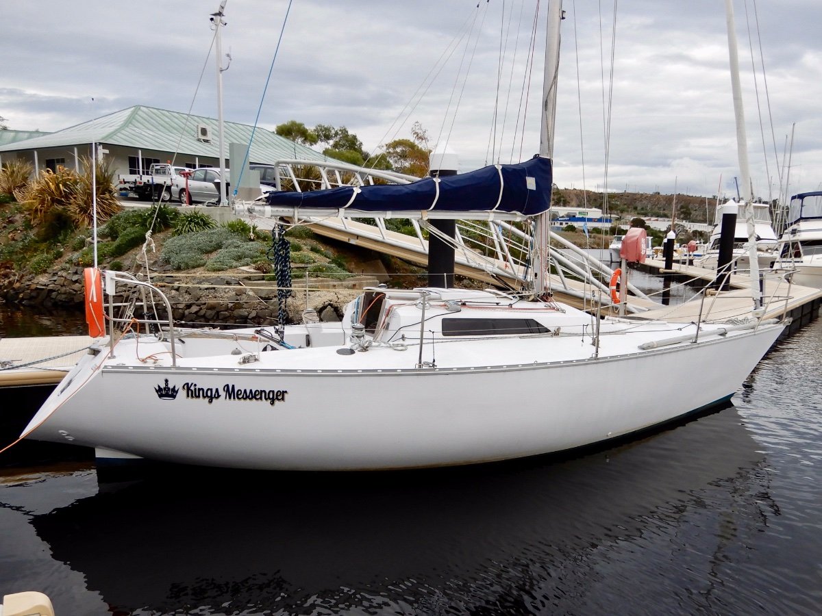 holland 30 yacht for sale