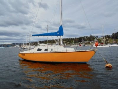 Endeavour 27 EXCEPTIONAL VALUE, AS NEW ENGINE and RIGGING