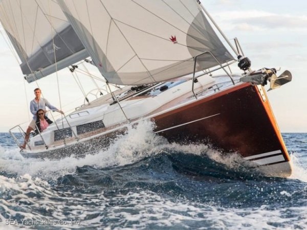 Hanse 388 with Free Options