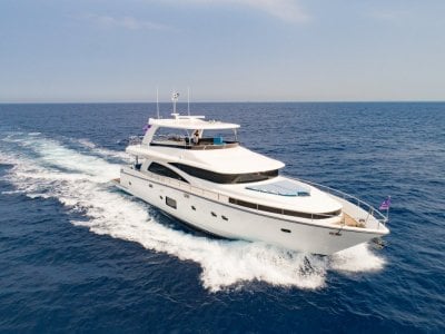 Johnson 80 Flybridge