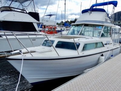 Mariner 26 Pacer Flybridge Cruiser NEW ENGINE, VERY ECONOMICAL, MANY UPGRADES