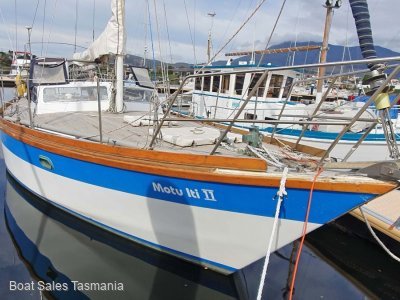 William Garden Centre Cockpit 34