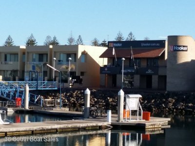 Marina Berths : Heritage Cove