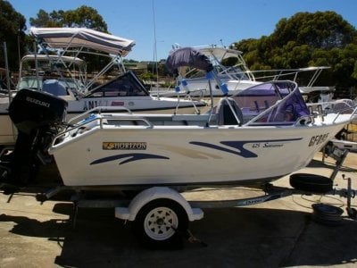 Horizon 425 Sunrunner 2011 with 40hp Suzuki