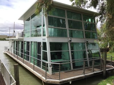 THE GLASS BOAT