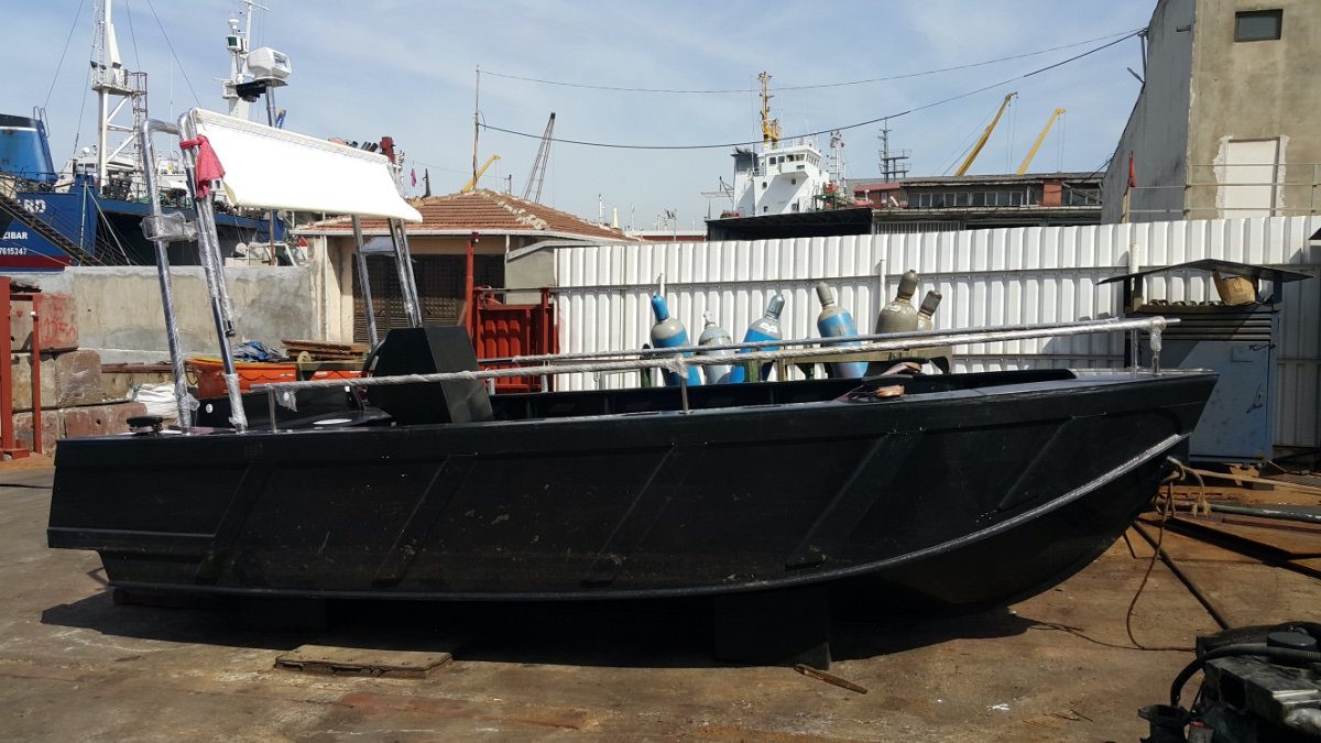 5.60m Polyethylene Fishing Boat