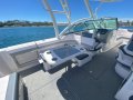 Robalo R317:Removable table, can also fit to bow area