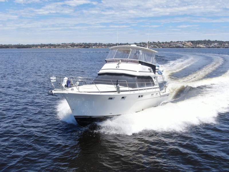 Bertram 42 Flybridge Big Bertie 42 with one engine completely rebuilt