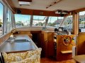 Halvorsen 32 Island Gypsy Flybridge Cruiser