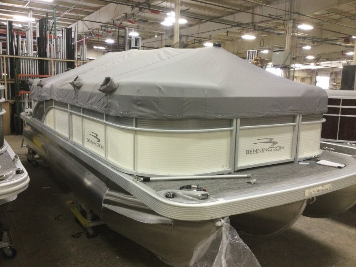 Bennington Pontoon Boat 21 Ssr Power Boats Boats Online for Sale