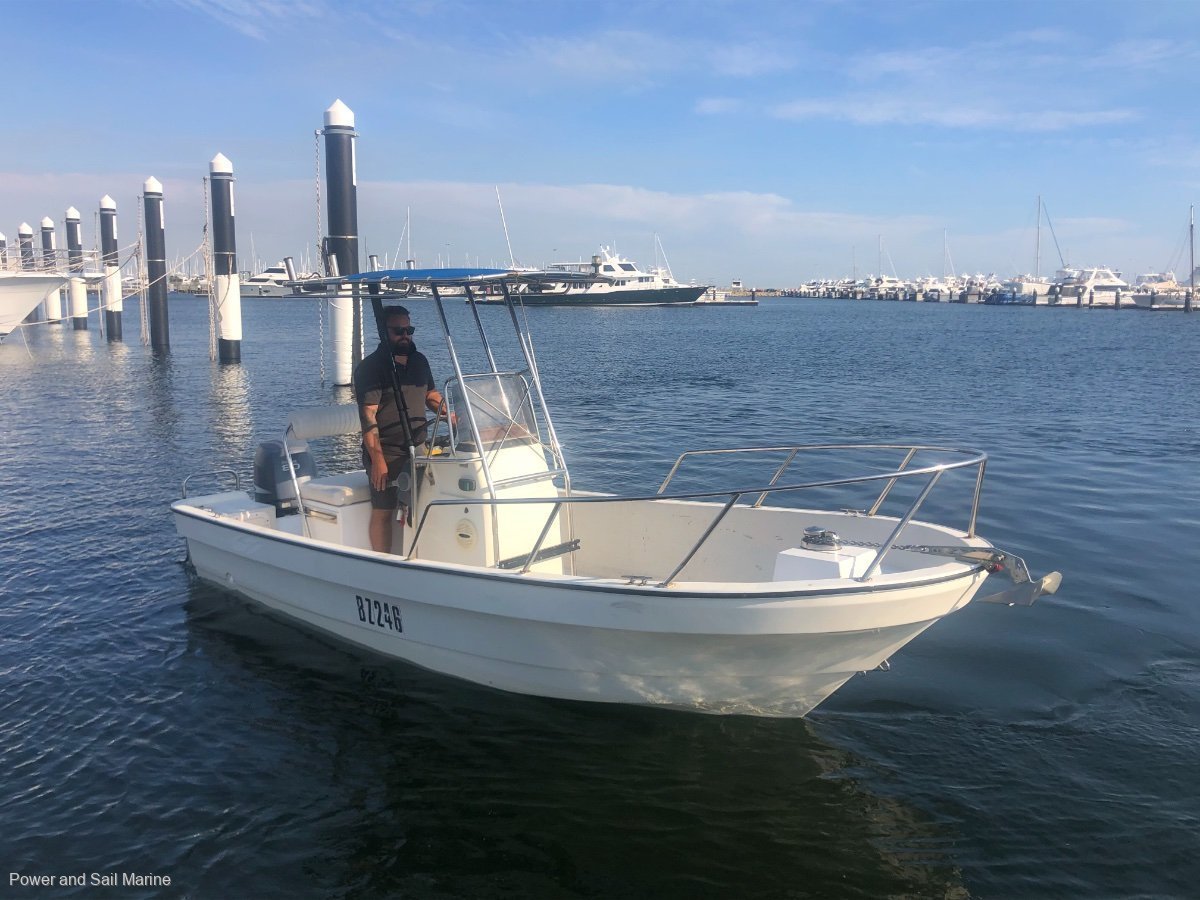 Southwind Ub520 With An In Rego Trailer Power Boats Boats Online for