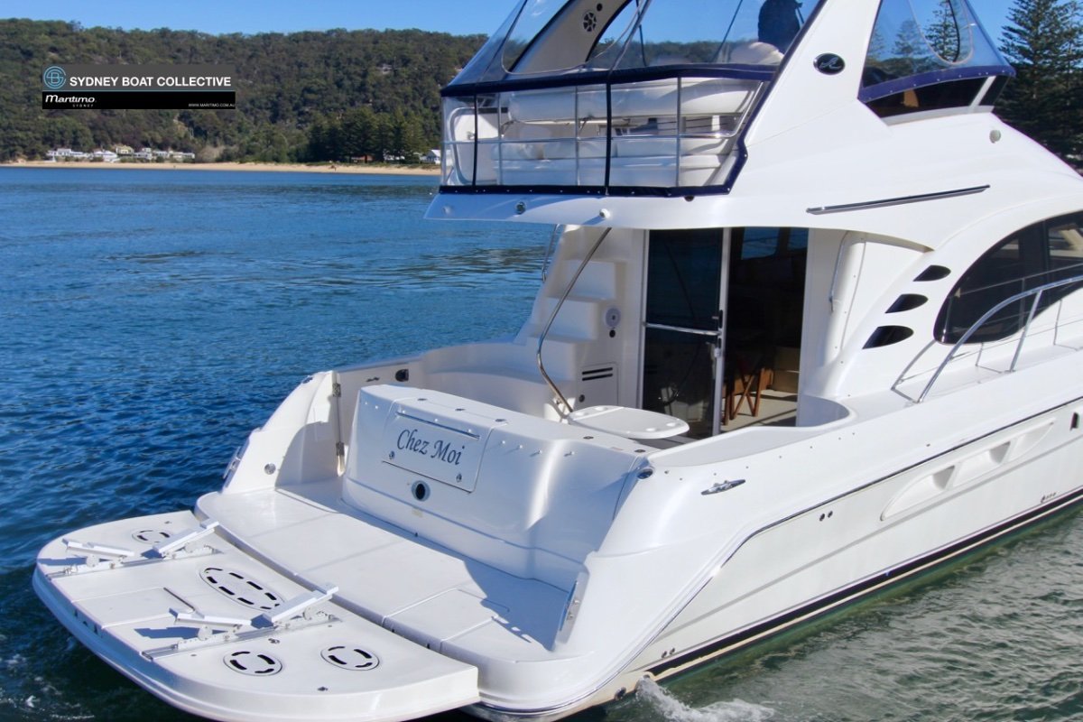 Sea Ray 44 Sedan Bridge Shaft Drive Ext. Hydraulic Swim Platform