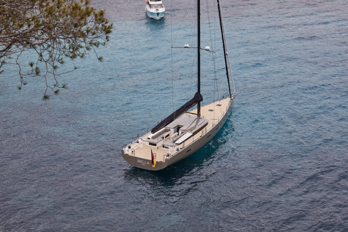 Y Yachts Y7 This stunning demo model presents like new!