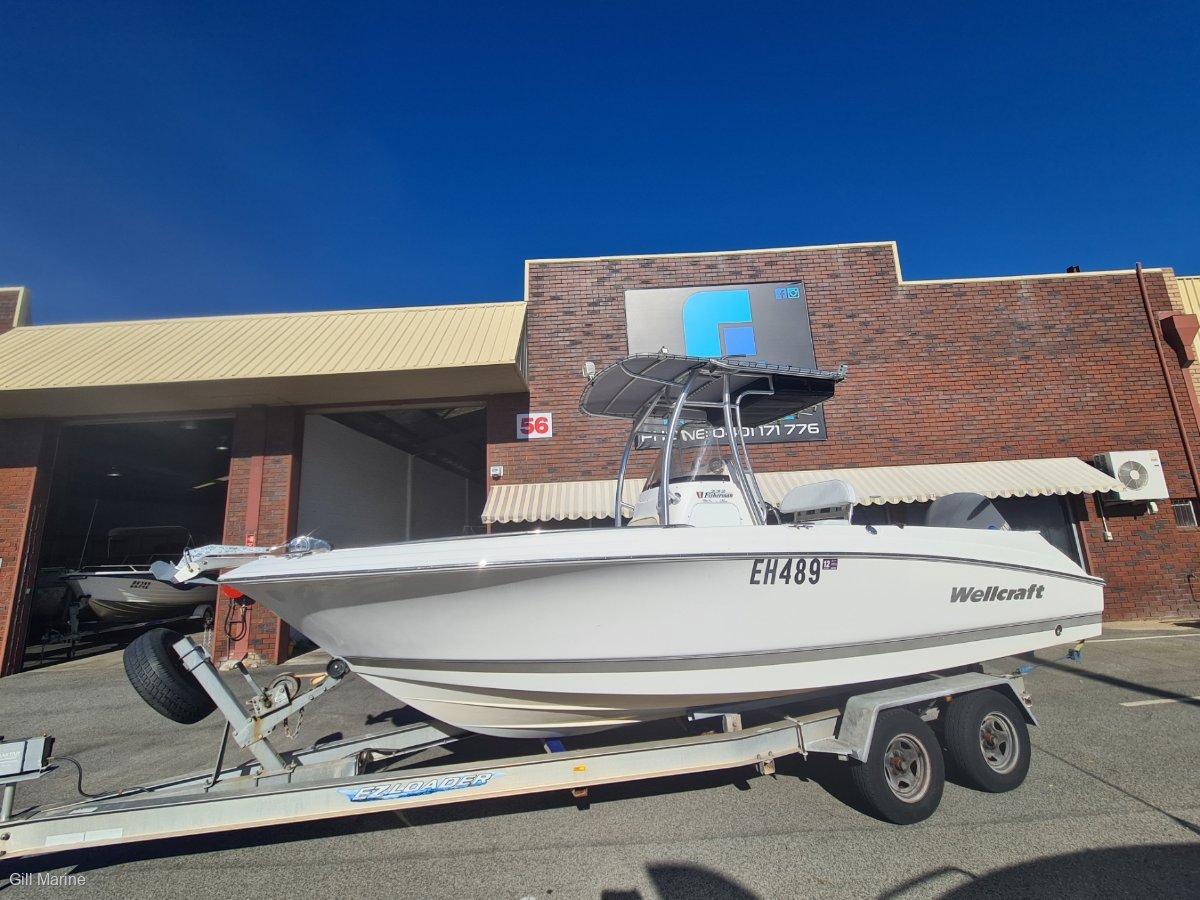 Wellcraft 232 Fisherman CENTRE CONSOLE POWERED BY 2016 YAMAHA 250HP... !!!