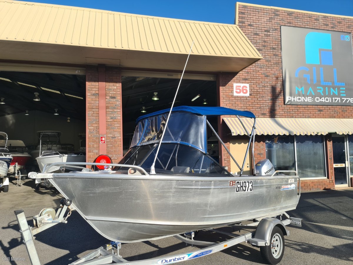 Brooker 455 Runabout 2017 LOW HOURS READY FOR NEW HOME!
