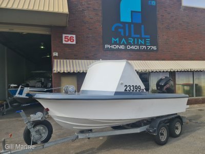Penguin 4.8 Phantom AWESOME DIVING BOAT! NEAR NEW MECURY OUTBOARD!