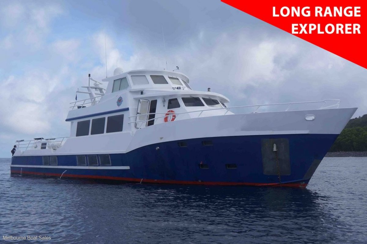 Expedition Long Range Motor Yacht - LONG RANGE PILOT HOUSE EXPLORER