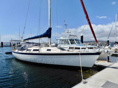 Cavalier 37 CAPBLE BLUEWATER CRUISER IN EXCELLENT CONDITION!