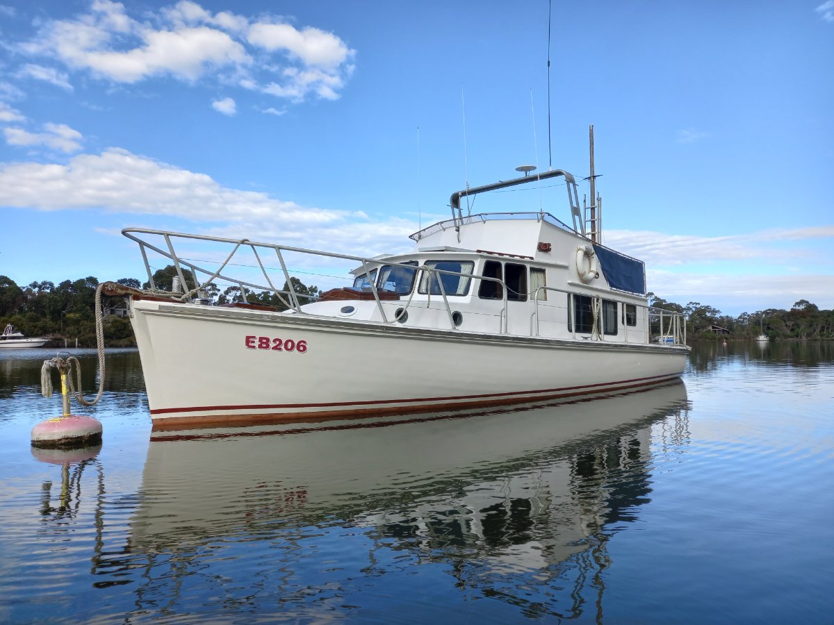 liveaboard yacht for sale australia